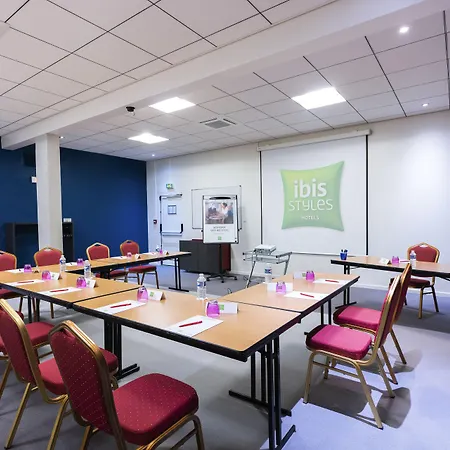 호텔 Ibis Styles 3*
