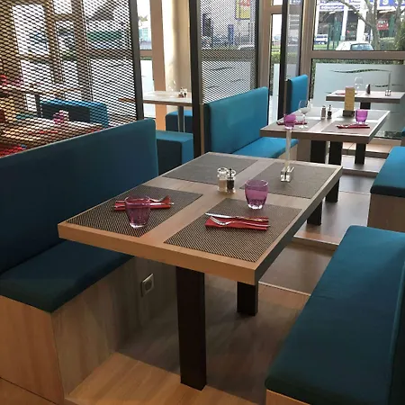 Ibis Styles 3*